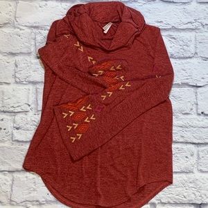 Roper cowl neck embroidered sweater top tunic